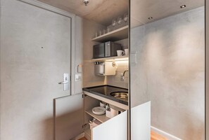 Fridge, microwave, coffee/tea maker, cookware/dishes/utensils - #BE1809 | Cyclinn Vila Olímpia Berrini (Berrini)