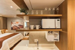 1 slaapkamer, een strijkplank/strijkijzer, wifi, beddengoed