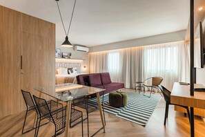 Desk, iron/ironing board, WiFi, bed sheets - #EB806 | Cyclinn Brooklin Santo Amaro (Brooklin)