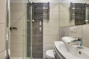 Comfort Apartment | Bathroom - Nadmorski Zakątek by Grand Apartments (Sopot)