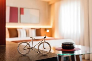 Desk, iron/ironing board, WiFi, bed sheets - #TP1207 | Cyclinn Perdizes (Perdizes)