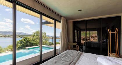Casa do Sol | Vista Canastra e Lago DelfinĂłpolis