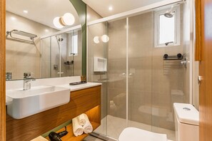 Shower, hair dryer, shampoo - #BE902 | Cyclinn Vila Olímpia Berrini (Berrini)