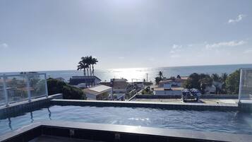 Premium Apartment, Pool Access | Pool