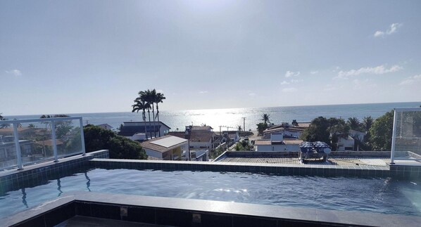 Apartamento premium, acesso à piscina | Piscina
