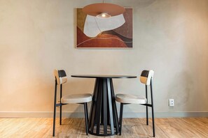 Dining - #TP301 | Cyclinn Perdizes (Perdizes)