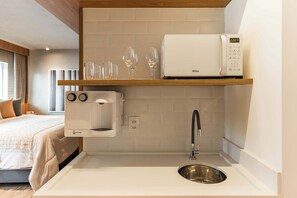 Desk, iron/ironing board, WiFi, bed sheets - #TP301 | Cyclinn Perdizes (Perdizes)