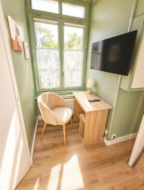 Interior - Le Petit Jean Alexandre – Studio centre-ville (Poitiers)