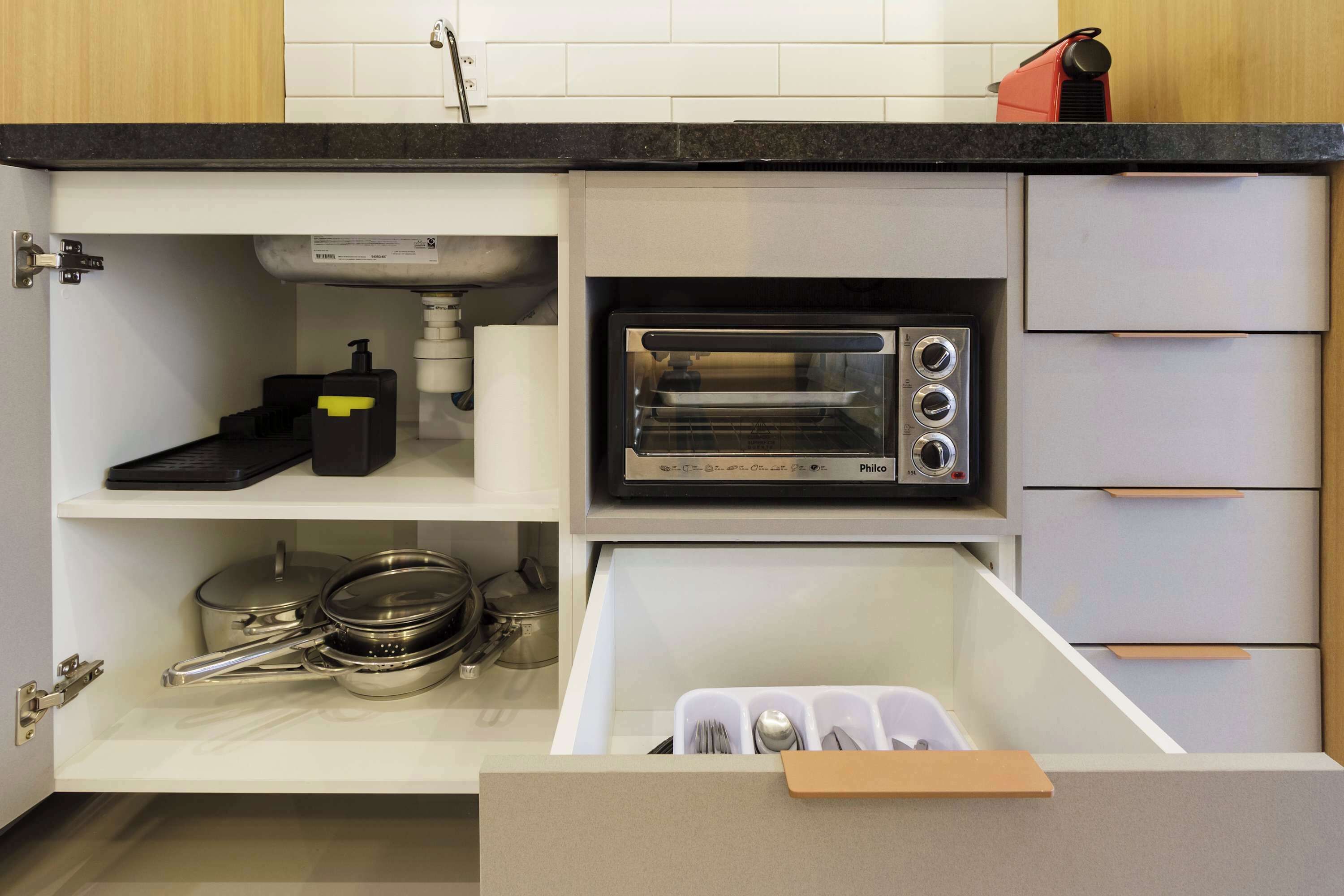 Fridge, microwave, coffee/tea maker, cookware/dishes/utensils