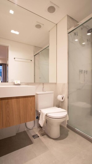 Shower, shampoo - Flat a 300m do Metrô Consolação | BC1108 (Bela Cintra)