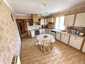 Private kitchen - The House of Seasons (Apt)