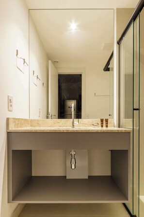 Shower - Studio Completo a 200m do Allianz Parque | AP3004 (Perdizes)