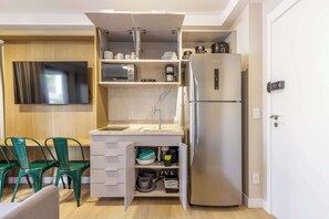 Fridge, microwave, coffee/tea maker - Studio Completo a 5min do Allianz e Pacaembu GP34 (Perdizes)