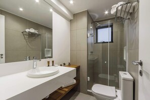 Shower, hair dryer, towels, shampoo - Cyclinn a 500m da Faria Lima | #TR502 (Itaim Bibi)
