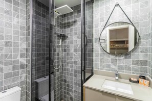 Shower, shampoo - Studio Completo 500m do Metrô Borba Gato | AD229 (Brooklin)