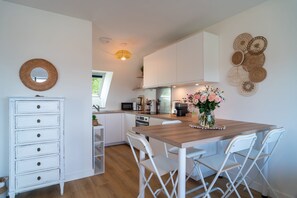 Fridge, microwave, oven, dishwasher - L’Horizon de Rhuys - 200m de la plage (Saint-Gildas-de-Rhuys)
