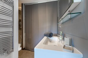 Bathroom - Le Cocon des Echoppes - À 200 m de la plage (Grosseto-Prugna)