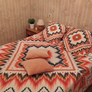 1 chambre, fer et planche à repasser, accès au Wi-Fi (inclus)