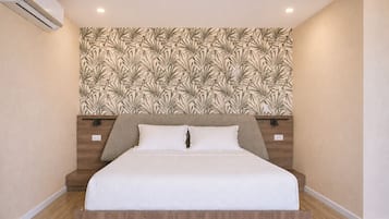 In-room safe, desk, laptop workspace, blackout drapes