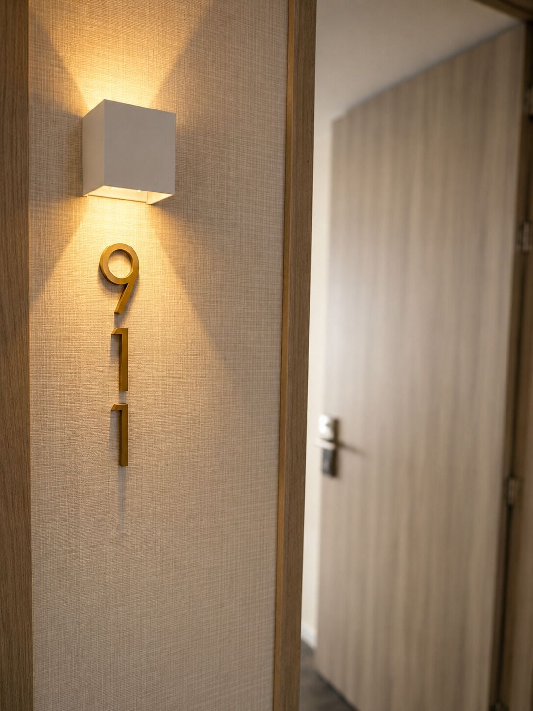 Deluxe Double Room, City View | Interior