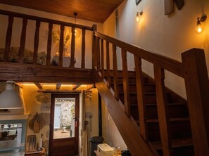 Interior - Authentic Charente house in a quiet natural area (La Villedieu)