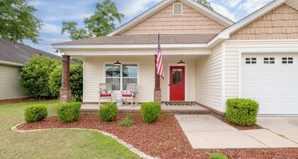Winterberry- Manor 3BR King+Queen 85"TV Base