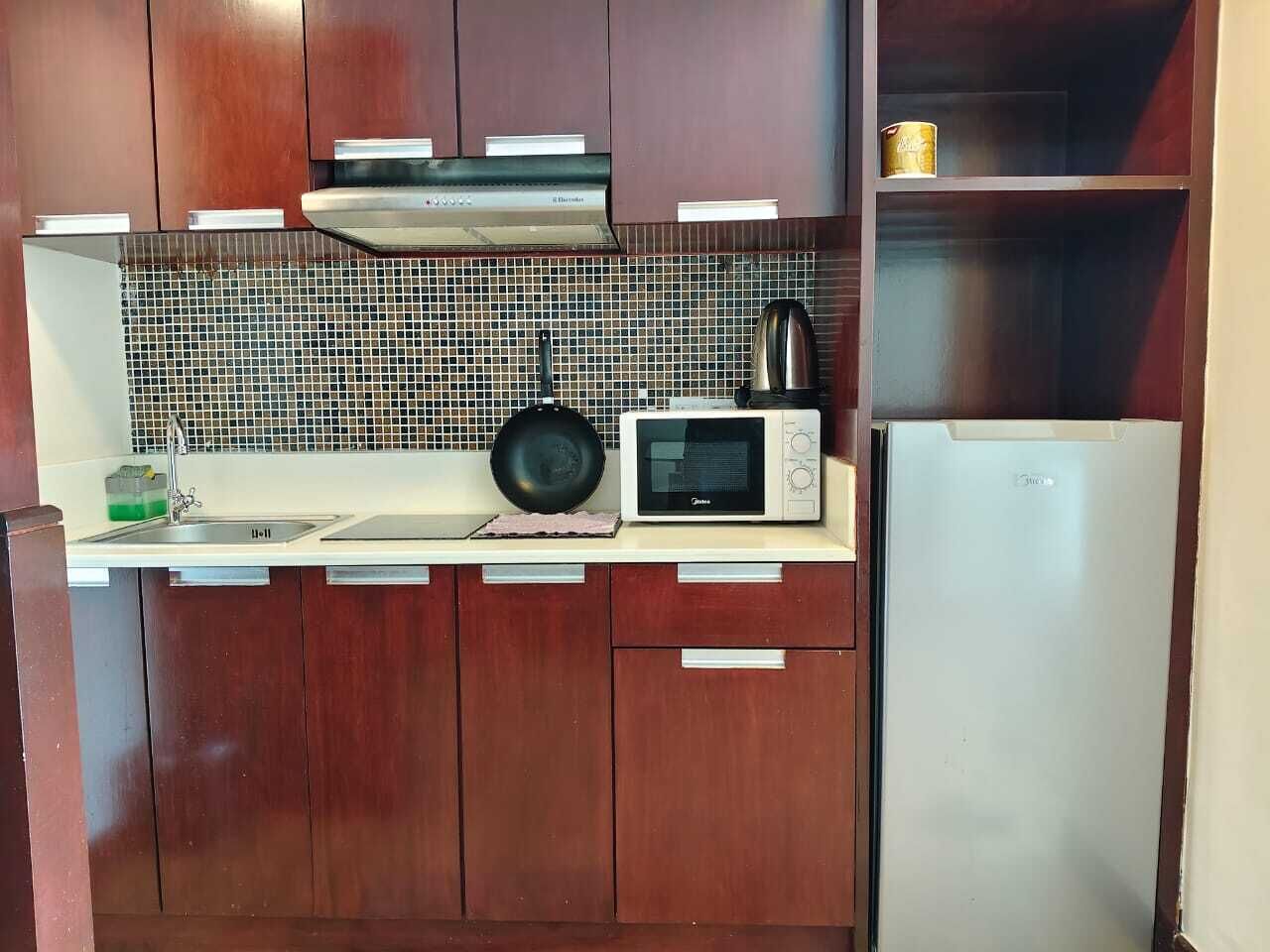 Microwave, stovetop