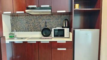 Microwave, stovetop