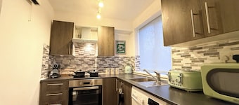 Princess House – one-bed stylish flat in Redhill