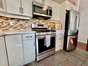 Private kitchen - Breathtaking Views • 4BR • Chef Kitchen • Sleeps 9 (Victoria)