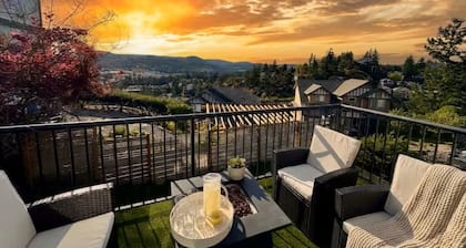 Breathtaking Views • 4BR • Chef Kitchen • Sleeps 9