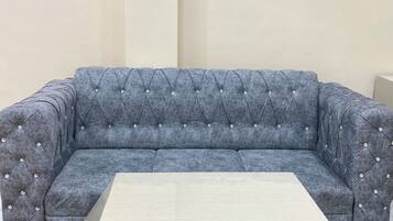 Studio Suite, 1 Tempat Tidur King | Area keluarga