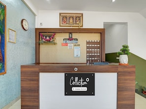 Hus | Reception