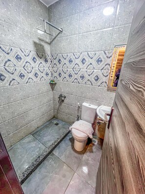 Habitación panorámica - 1 cama matrimonial o 2 individuales | Baño