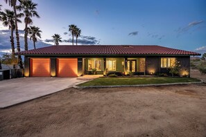 Exterior - 4BR Ranch + Pool + Horses • Mayo/TPC 10 min (Scottsdale)