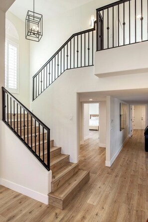 Interior - Mountain View Retreat (Scottsdale)