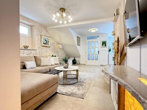 Smart TV - Villa Royal Stone-1min walk to the Beach (Zaton)