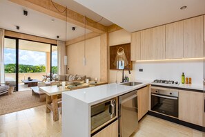 Fridge, microwave, oven, dishwasher - Luxe 2BR Condo Corasol | Longterm | Pool | Gym (Playa del Carmen)