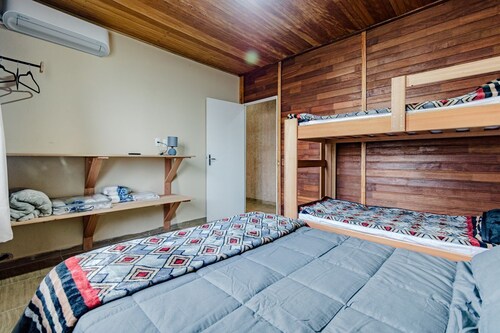 Casa para 12 em Itajaí | Piscina e Churrasqueira