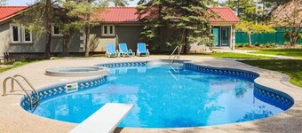 Garden House at Evergreen Resort in Wasaga Beach