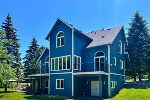 Exterior - Monterra House on 1 acre in Blue Mountain (The Blue Mountains)