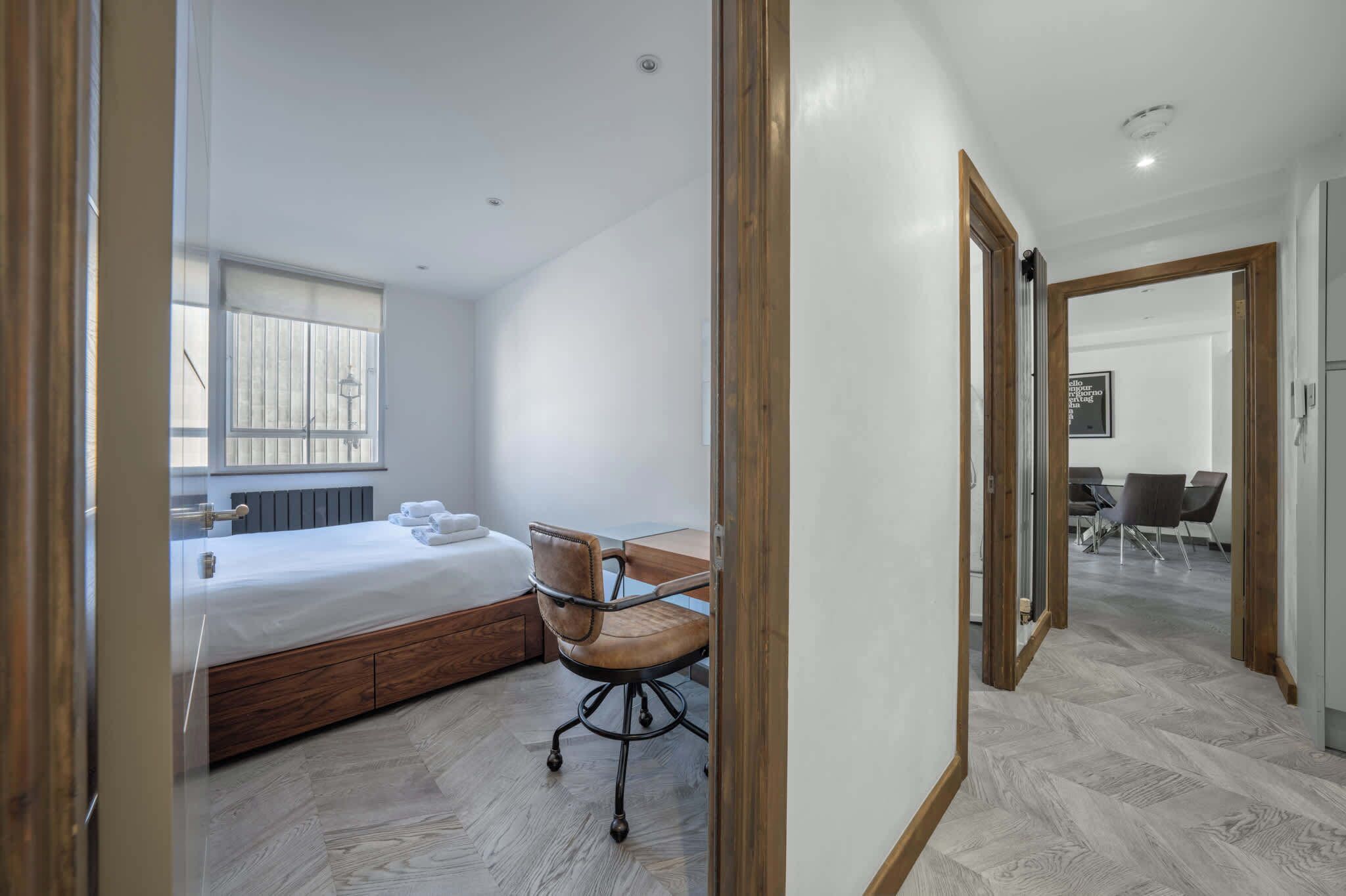 Iron/ironing board, WiFi, bed sheets, wheelchair access