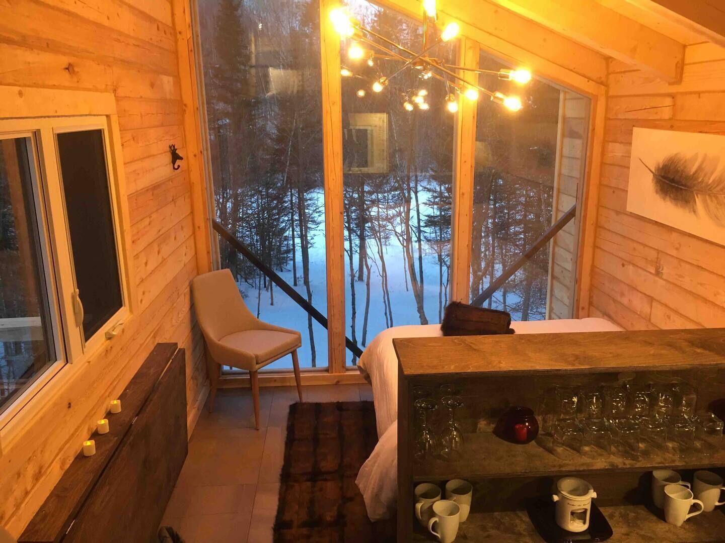 Le Gérard - A cozy romantic cabin in the woods with an outdoor fire pit accessible via a trail (2min | Free WiFi