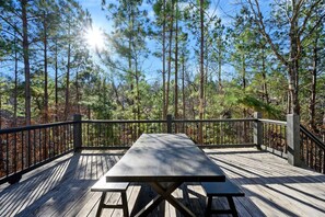 Outdoor dining - Cozy & Secluded | Hot Tub | Game Room (Broken Bow)