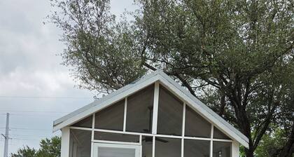 San Gabriel Cabin