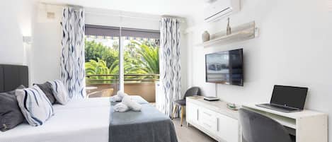 1 chambre, fer et planche à repasser, Wi-Fi, literie fournie