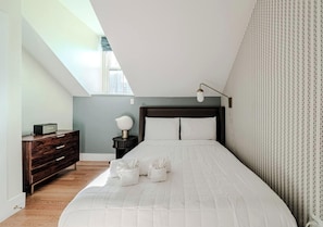 Iron/ironing board, free WiFi, bed sheets - Beacon Hill Nights (Boston)