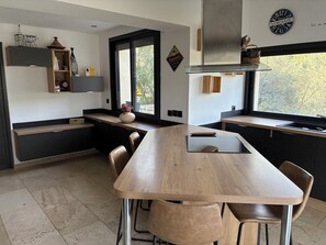 Dining - Vrbo Property (Buis-les-Baronnies)