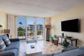 TV - Lighthouse Point 215 - Sanibel Island Beach Retreat (Sanibel)