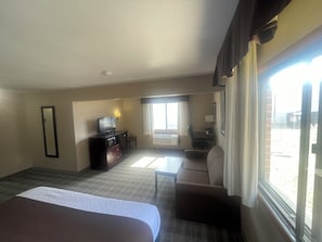 Classic Suite - American Inn Council Bluffs (Council Bluffs)